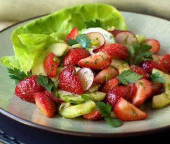 Salada de morango salgada